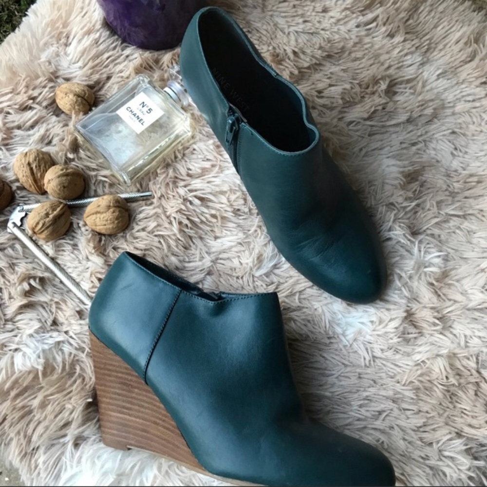 Teal leather mermaids 🧜‍♀️